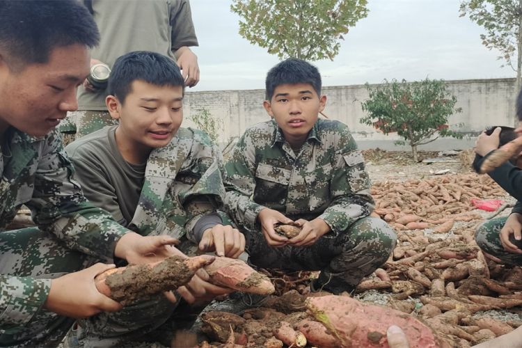 江苏渝铭特训基地劳动体验